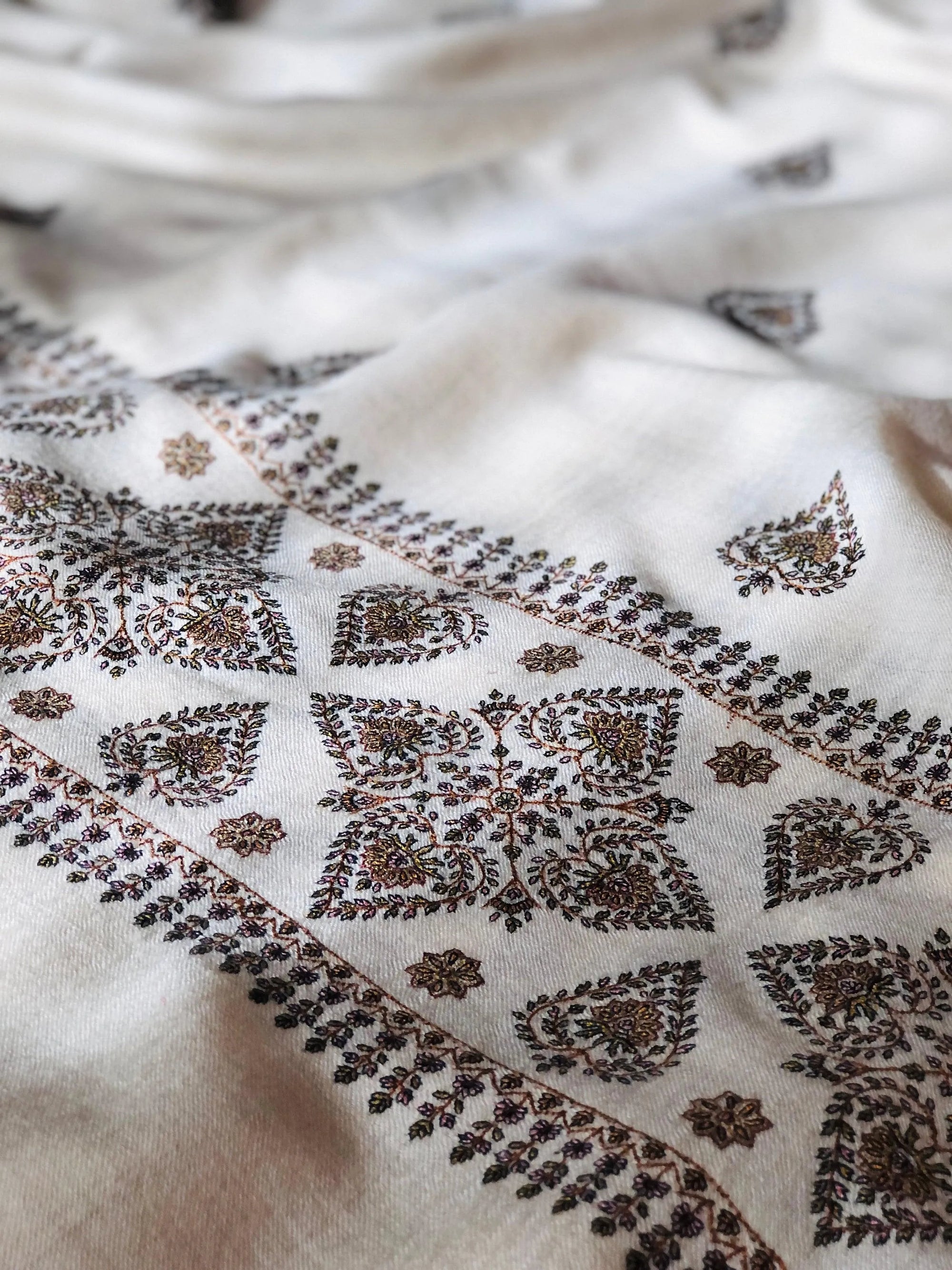 White Palla Design Silk Embroidery Pashmina Shawl - the Atelier H